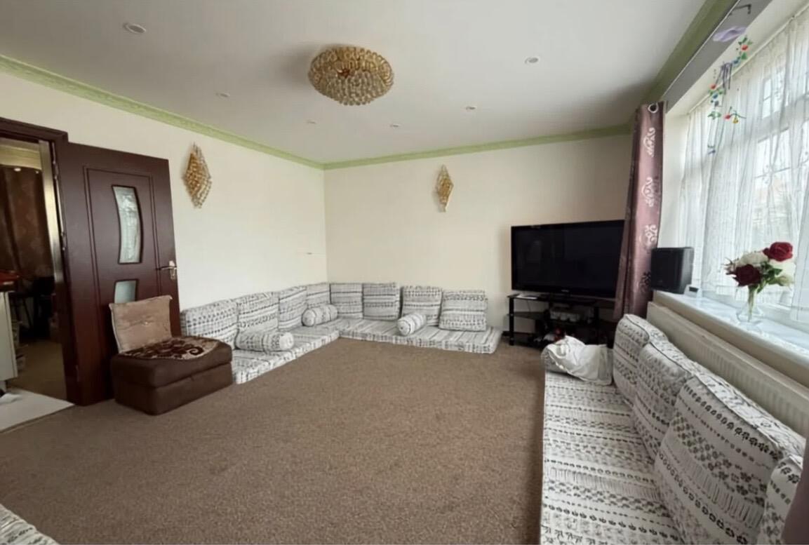 Shadwell Drive, Northolt